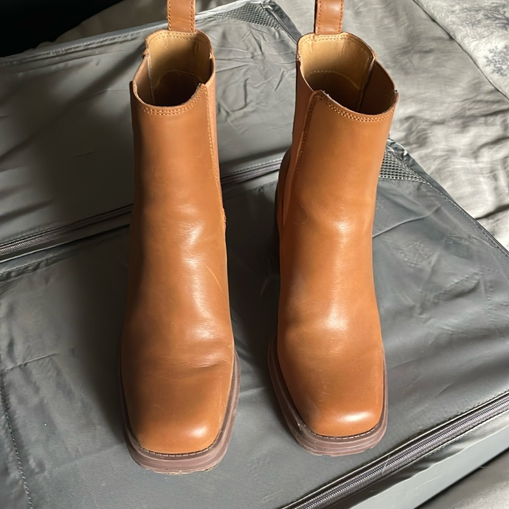 Crown vintage brown boots
